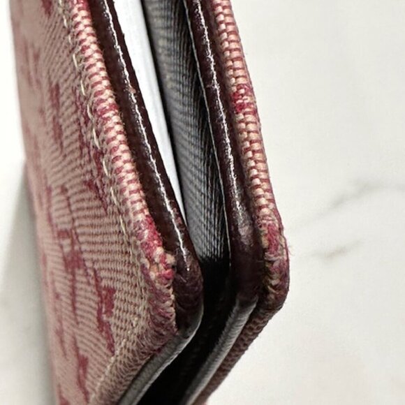 Louis Vuitton Monogram Agenda  Cerise (Cherry) + 2026 calendar sheets - Picture 10 of 10